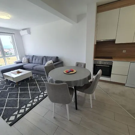Apartment Luxy *